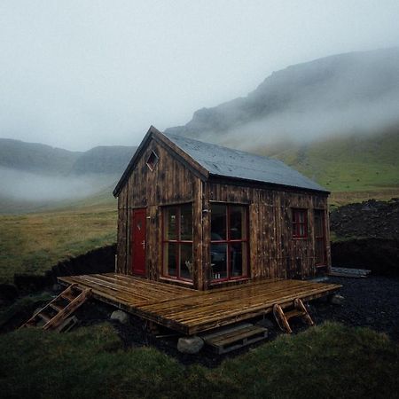 Mulafossur Cottage No 3 By Famous Waterfall In Gasadalur 외부 사진